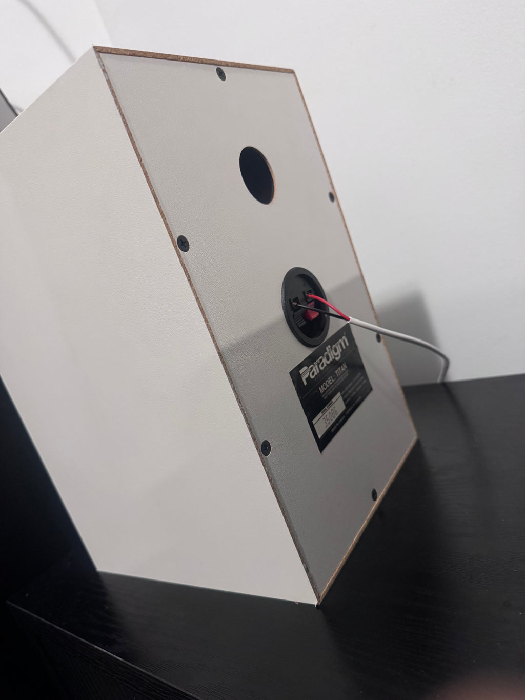 Paradigm Performance Series Titan V.1 Speakers White