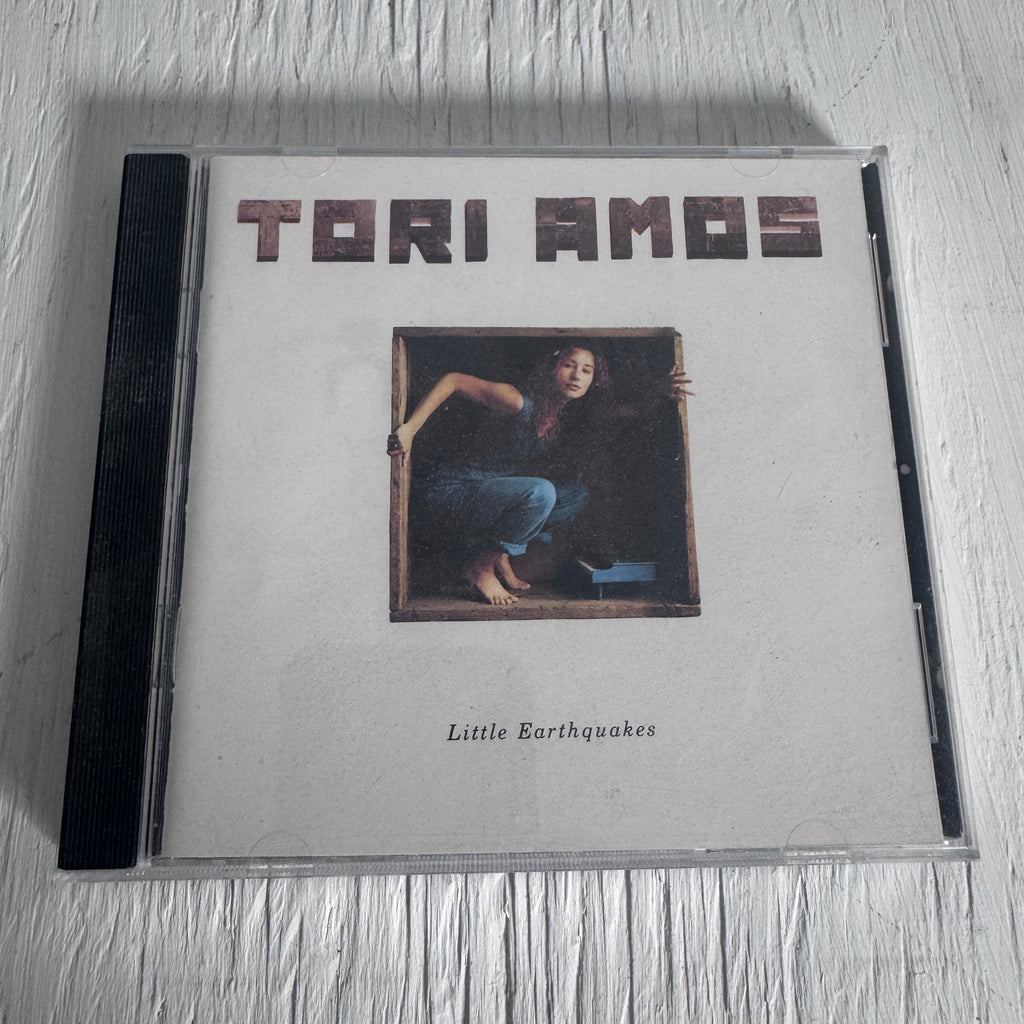 Tori Amos - Earthquakes